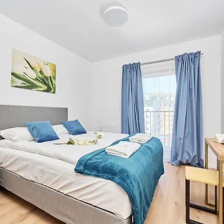 Modern Elegance With Ac By Renters Apartment