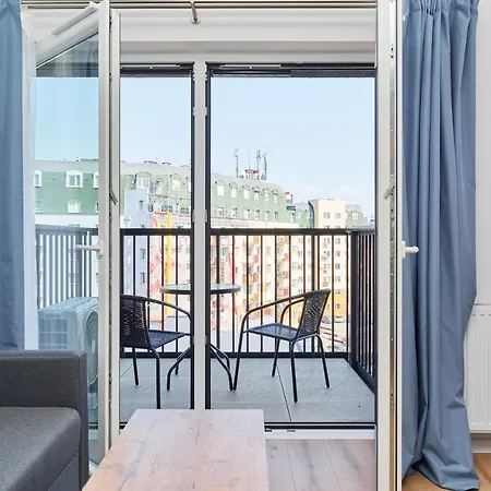 Modern Elegance With Ac By Renters Apartmán