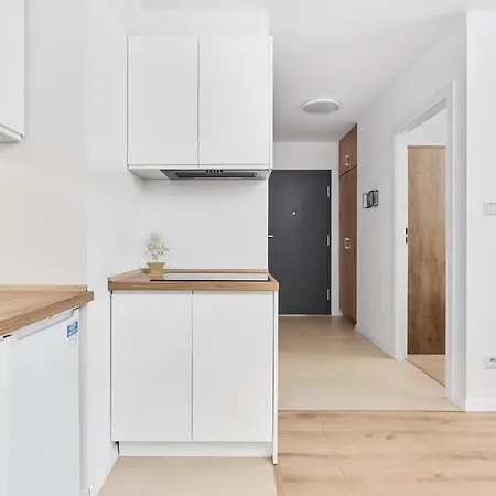 Modern Elegance With Ac By Renters *