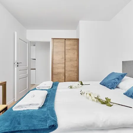 Modern Elegance With Ac By Renters * Wrocław