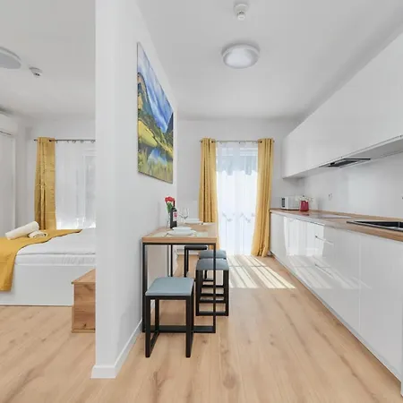 Апартаменты Modern Elegance With Ac By Renters